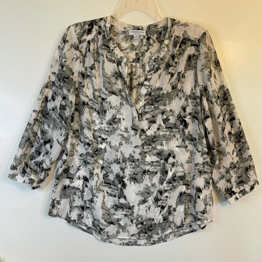 Kathryn Barclay Montreal White, Gray, Green Floral 3/4 Sleeve Blouse Size L